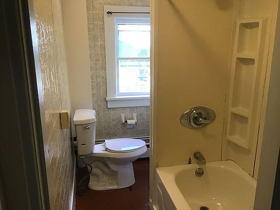 4th image of 11 West St #3C