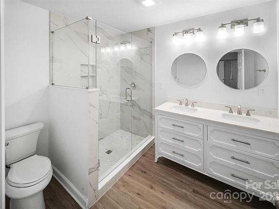 3rd image of 3705 Hamilton Dr
