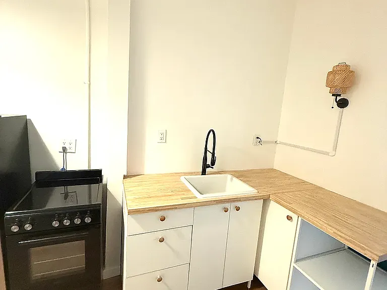 378 Tompkins Ave #1 — Photo 3