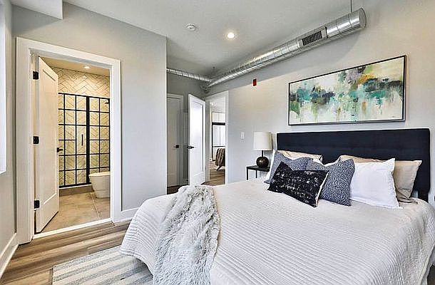 2nd image of 532 State St #1