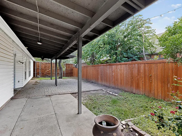 936 Sugarberry Dr — Photo 31