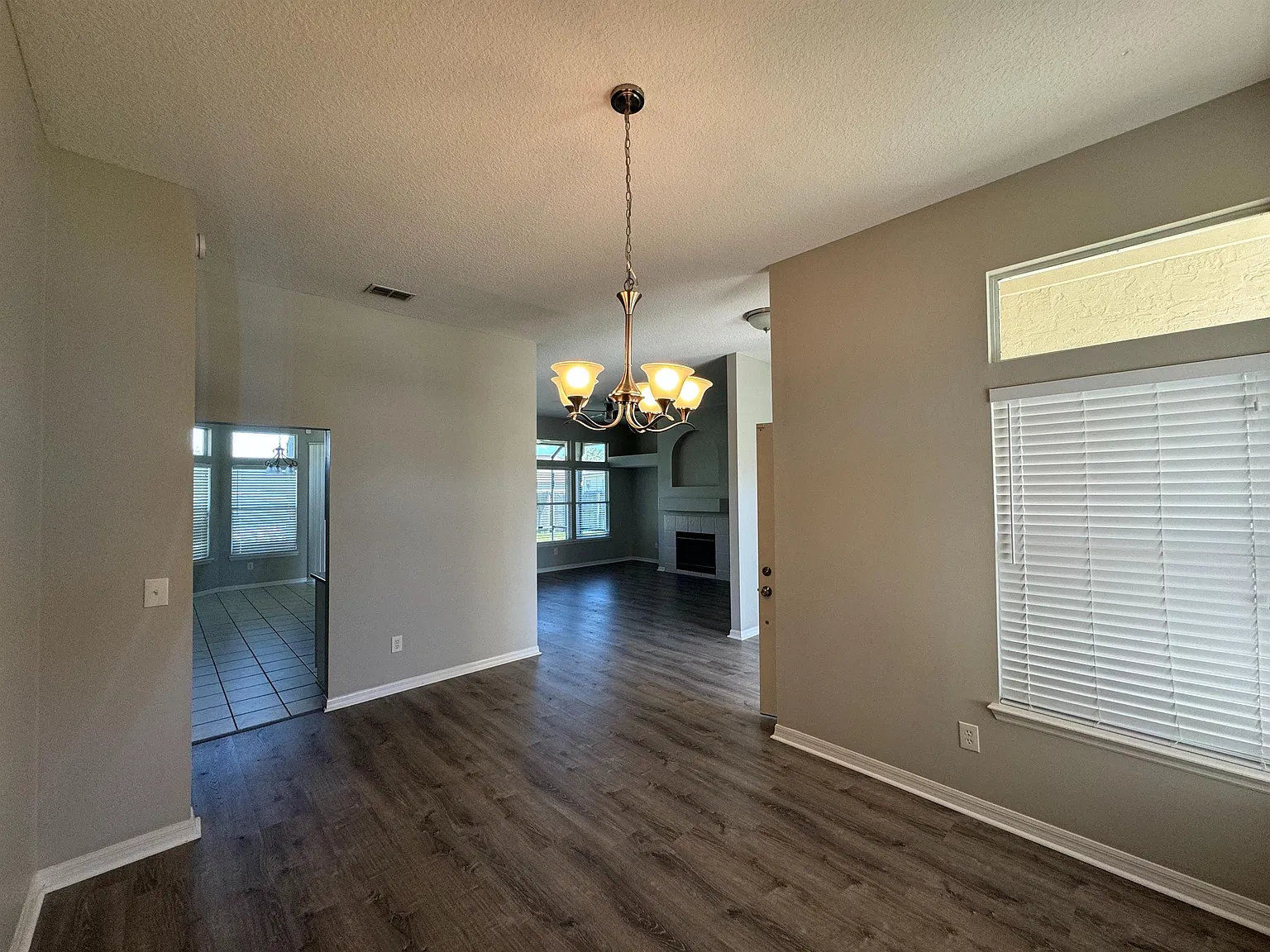 1644 Hampton Place - 1 — Photo 4