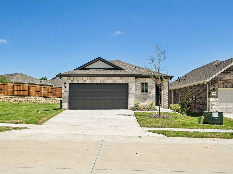 1st image of 718 Caraway Dr