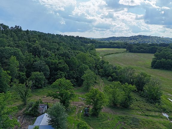 3rd image of 11517 Mount Carmel Rd