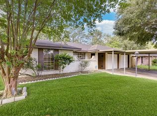 7022 Heath St, Houston, TX 77016