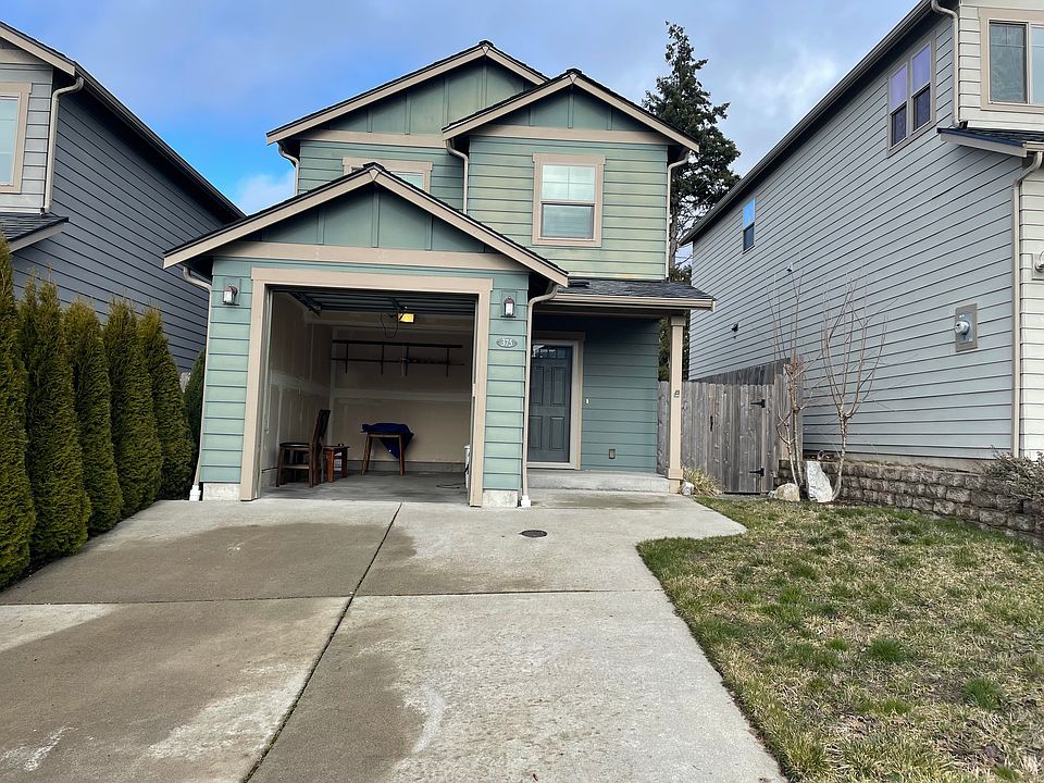 1st image of 375 NE Ohenry Ct