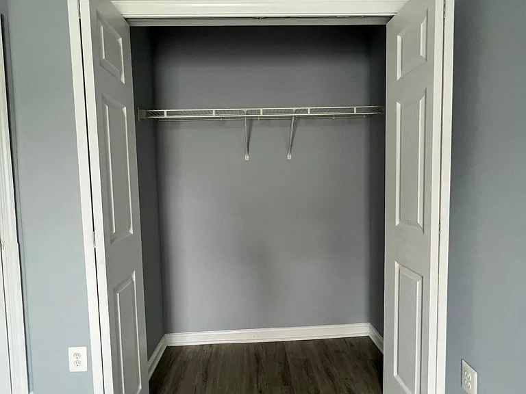 8210 Catbird Cir #201 — Photo 16