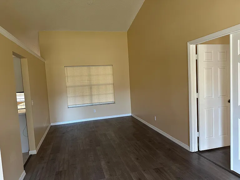 2426 SE Addison St — Photo 5