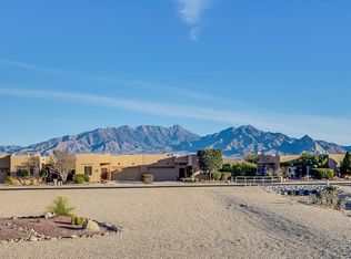 4033 S Golden Lynx Rd, Green Valley, AZ 85614