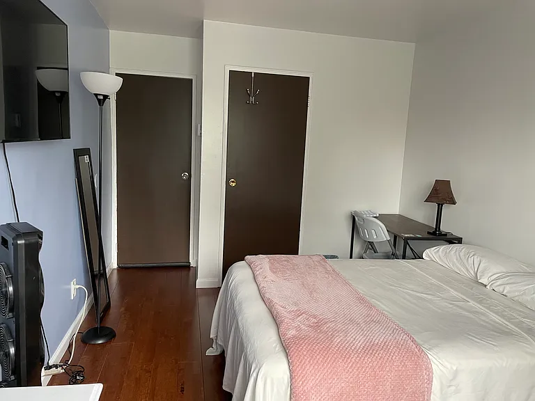 111 Dehaven Dr #318 — Photo 3