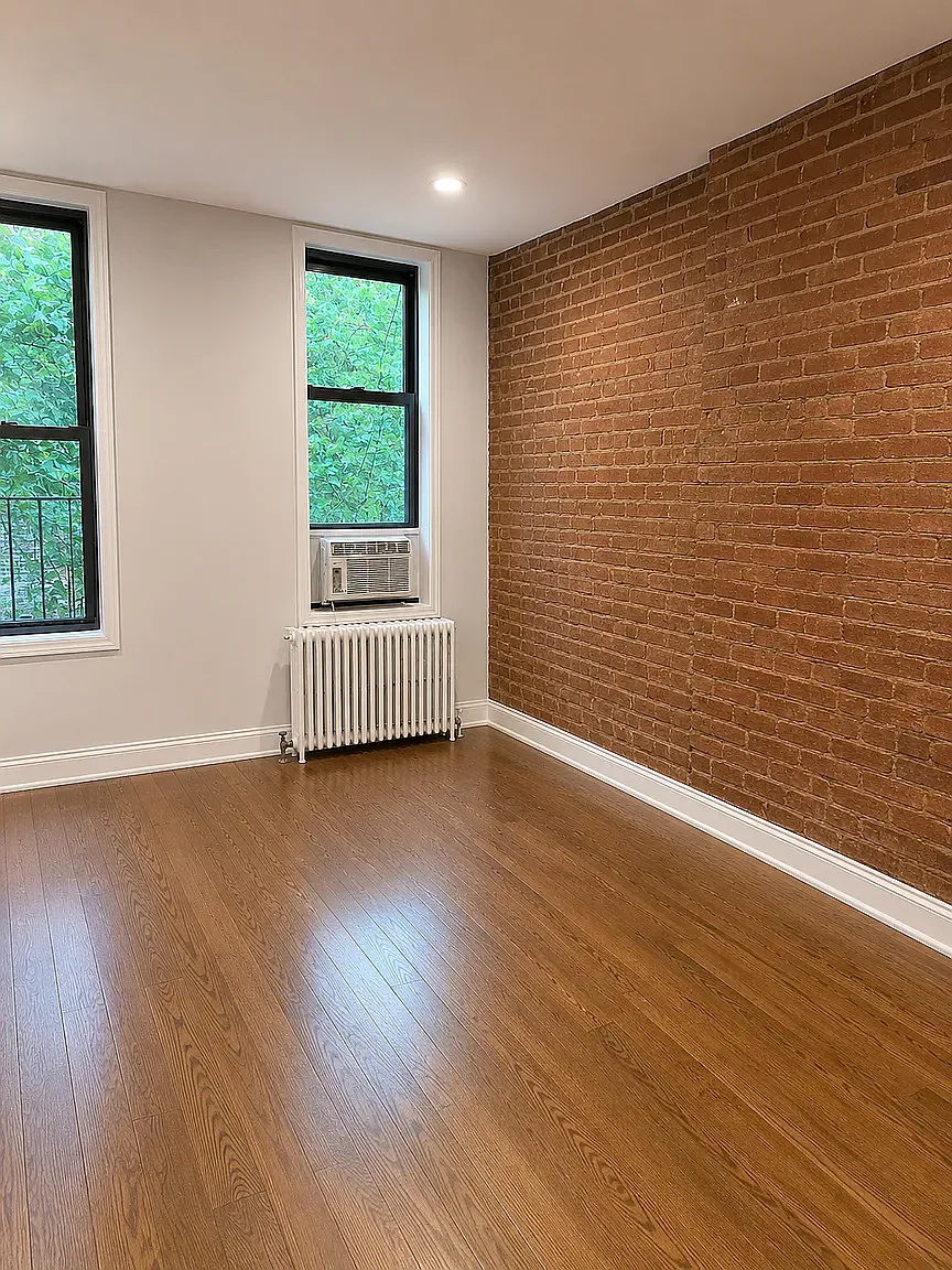 310 East 89th Street — Photo 4