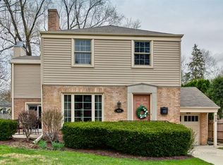 428 Buckingham Pl, Libertyville, IL 60048