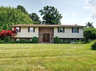 796 Eagledale Cir, Dayton, OH 45429