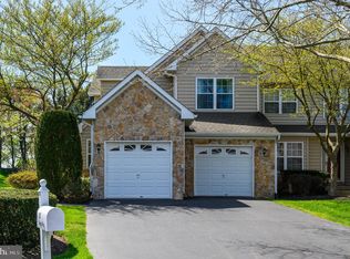 33 Hogan Way, Moorestown, NJ 08057