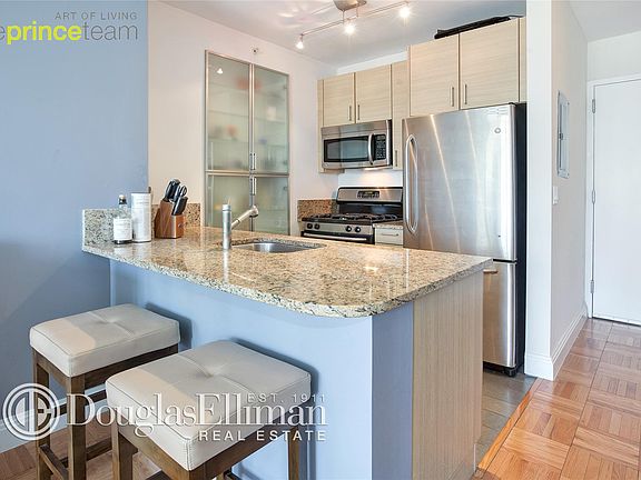 5th image of 125 W 31st St APT 49C