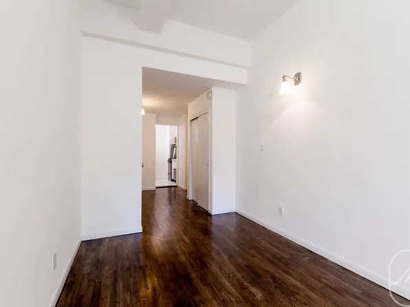 43 West 16th Street image 3 of 7