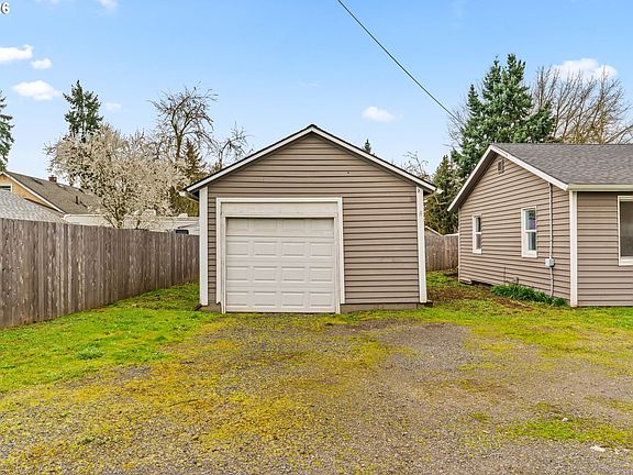 5th image of 280 Baxter St