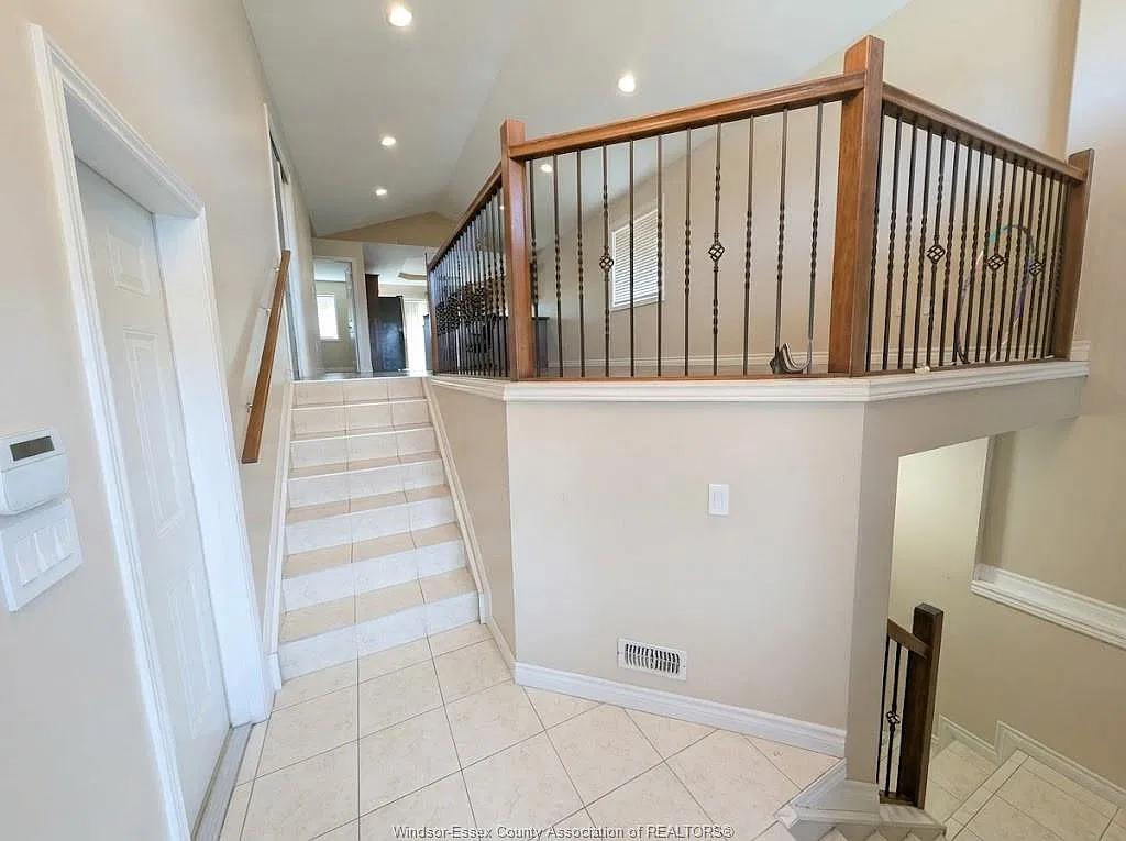 4 bed, $2,800 — Photo 3