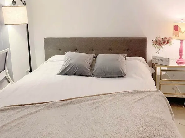 130 William Street image 1 of 10