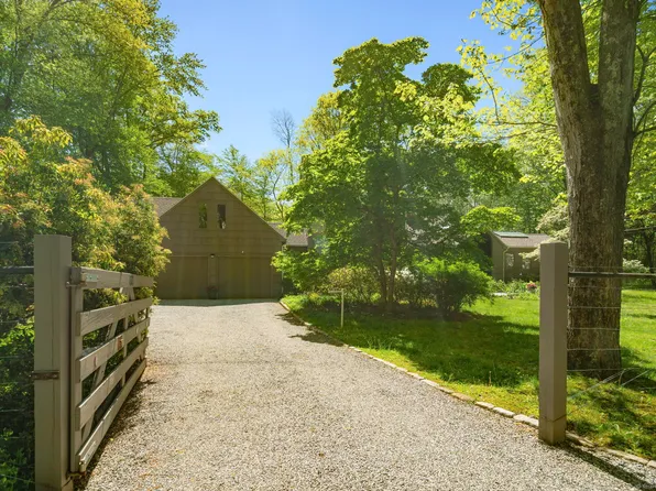 251 Rivergate Drive, Wilton, CT 06897