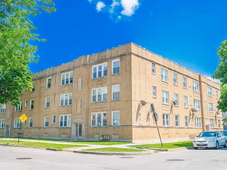 1st image of 5055 W Waveland Ave #2