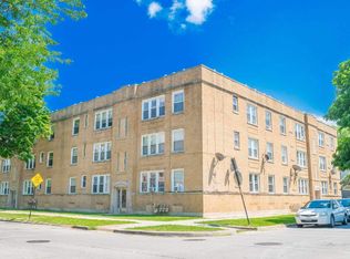 5055 W Waveland Ave #2, Chicago, IL 60641