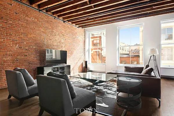 Rented by Town Residential | media 19