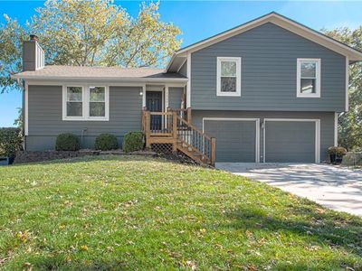 15201 S Blackfoot Dr, Olathe, KS, 66062