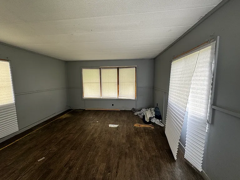 1755 Blue Jay Cir — Photo 4