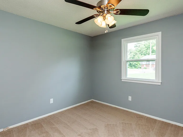 1309 Sportsman Trl — Photo 12
