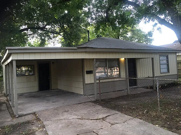 1221 Evanston St, Houston, TX 77015