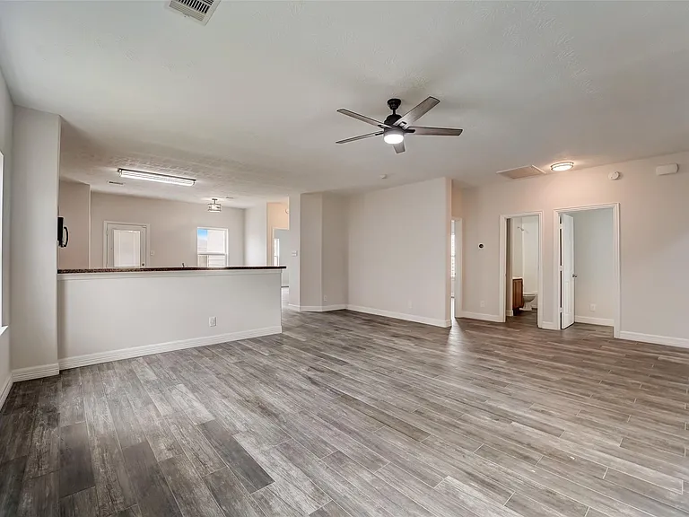 315 Apache Field Ln — Photo 5