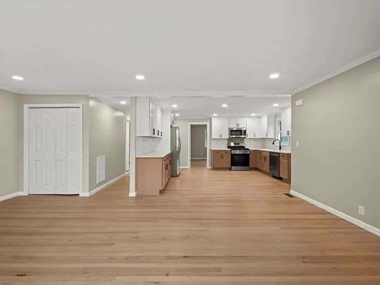 71 Moore Pl #2 — Photo 6