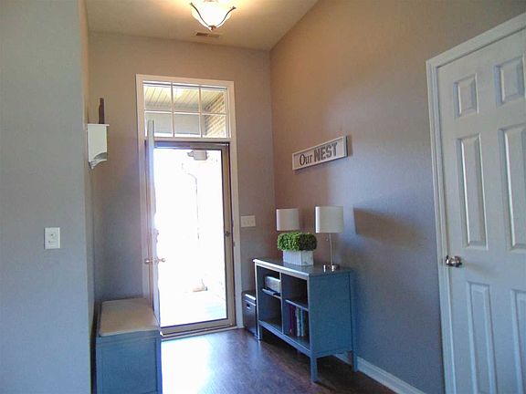 5th image of 2872 Ohunter Ave