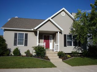 1302 Ogelthorpe Ave, Normal, IL 61761