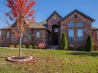 5703 S 61st St, Rogers, AR 72758