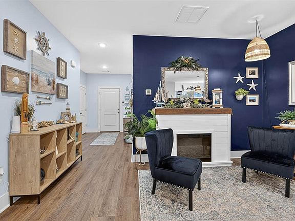 5th image of 1103 Fairway Rd