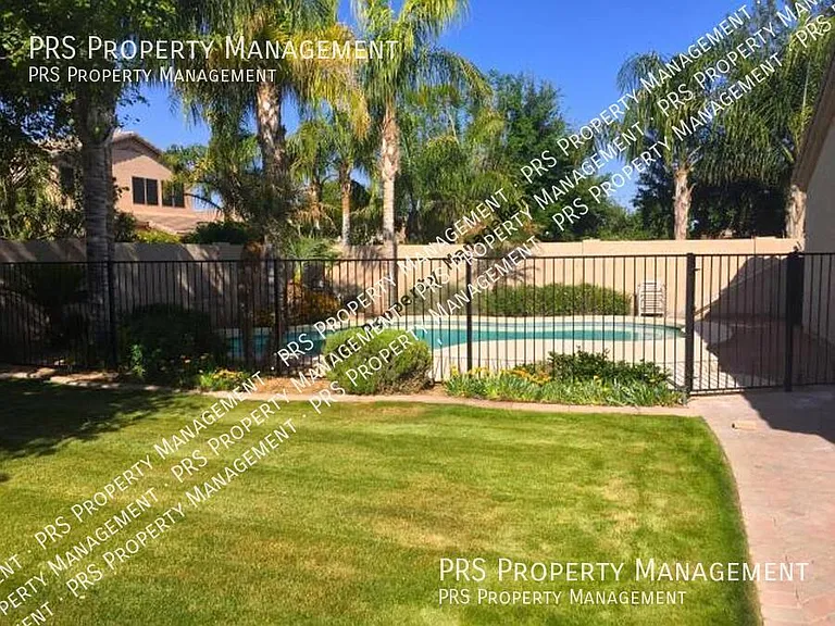 2052 E La Costa Dr — Photo 18