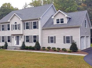 33 Putnam Park Rd, Bethel, CT 06801