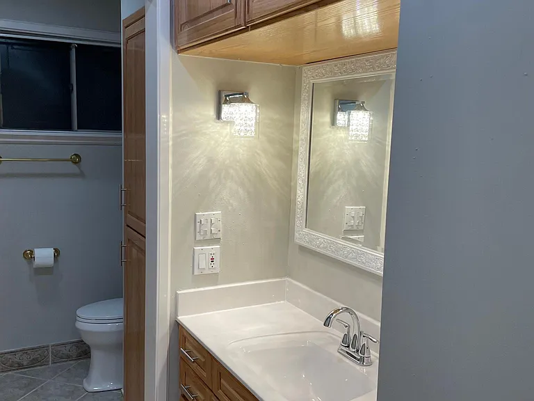 2204 Indiana Ave — Photo 25