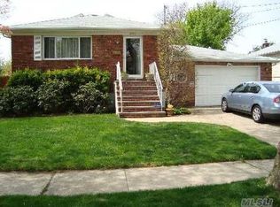3456 Westminster Rd, Oceanside, NY 11572