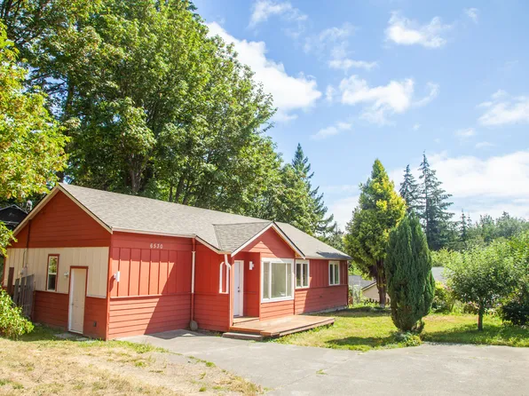 6530 NE Center St, Suquamish, WA 98392