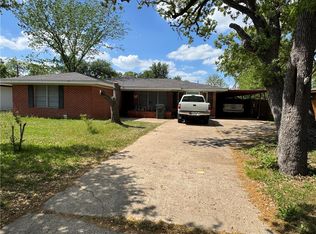 208 Helena St, Bryan, TX 77801