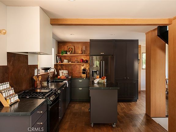 4th image of 413 Cimarron Ln