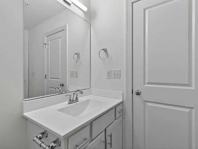 6820 Milligan Way — Photo 14