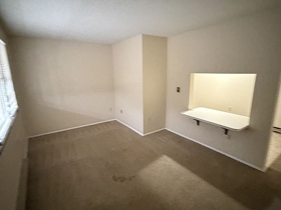 2nd image of 300 S Marshall St APT 9