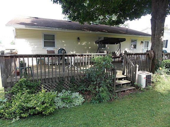 3rd image of 143 N Ohio Ave