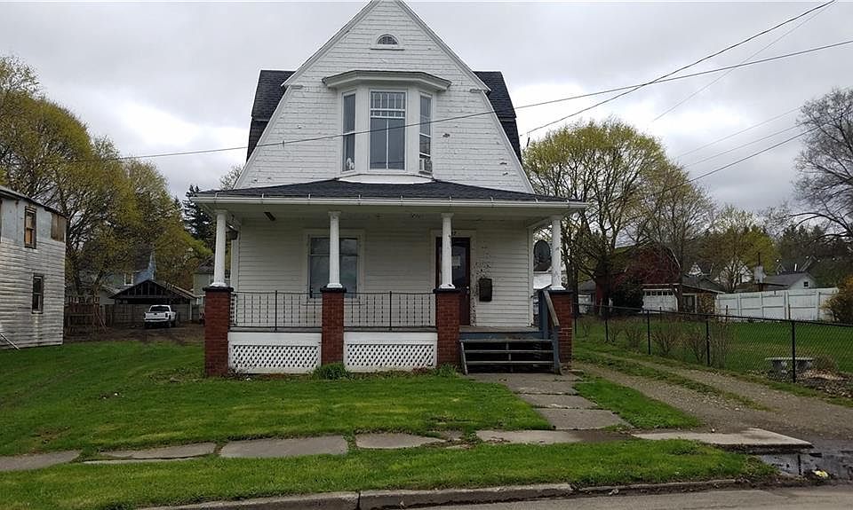 1st image of 87 Stevens St