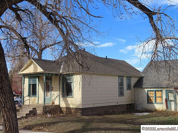 3rd image of 352 N 8th St