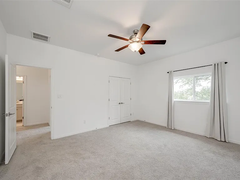 16601 Sydney Carol Ln — Photo 29